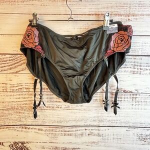 Cacique Black Midi Cheeky Garter Panty‎ Size 22-24W Black Roses Strappy Sexy